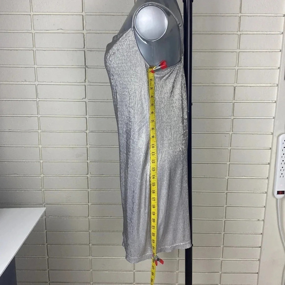 Silver coloured neck metallic club party midi shift dress size medium - Picture 4 of 11